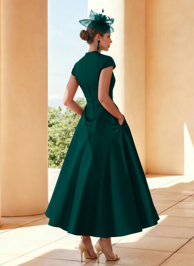 Classic V-Neck Short Sleeves Satin Mother Of The Bride Dresses With 3D Floral
