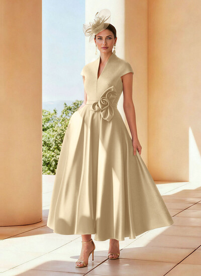 Classic V-Neck Short Sleeves Satin Mother Of The Bride Dresses With 3D Floral
