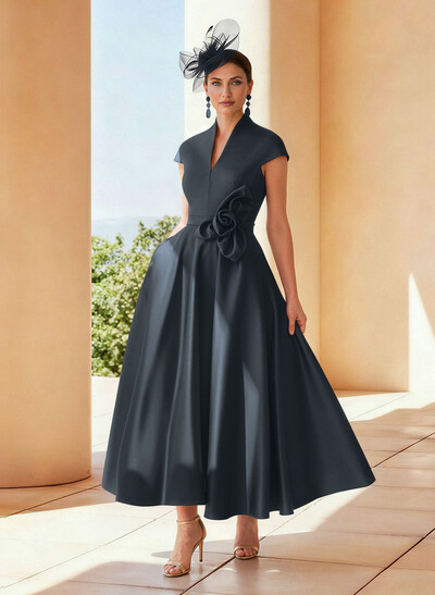 Classic V-Neck Short Sleeves Satin Mother Of The Bride Dresses With 3D Floral