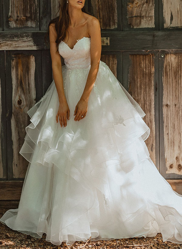 Ball-Gown Sweetheart Sleeveless Tulle Wedding Dresses With Appliques Lace