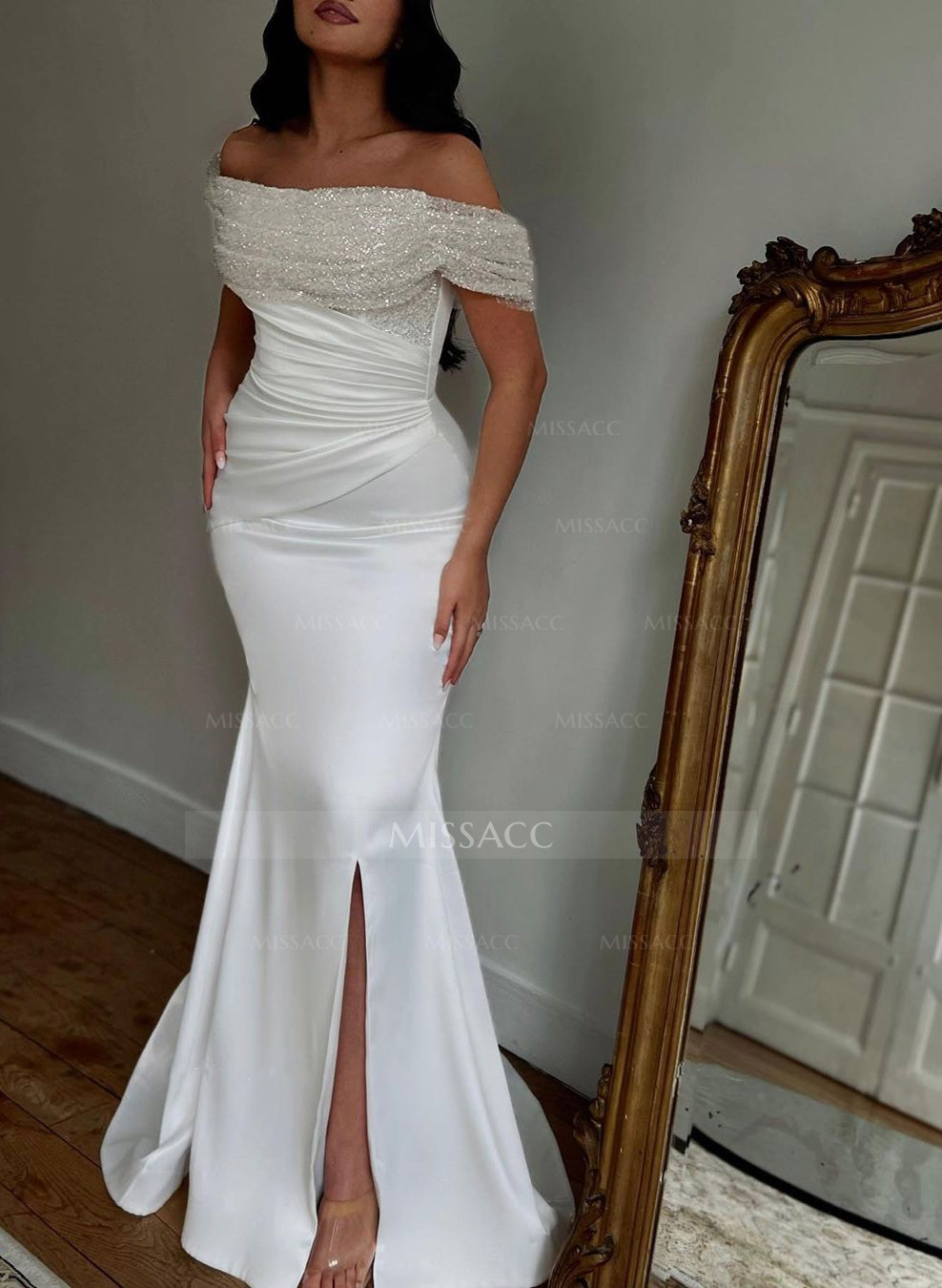 Off-The-Shoulder Trumpet/Mermaid Sequined Wedding Dresses