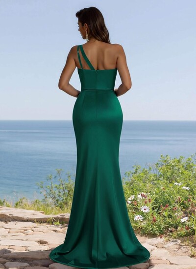 Flattering One-Shoulder Spaghetti Straps Fit And Flare Bridesmaid Dresses With Ruched