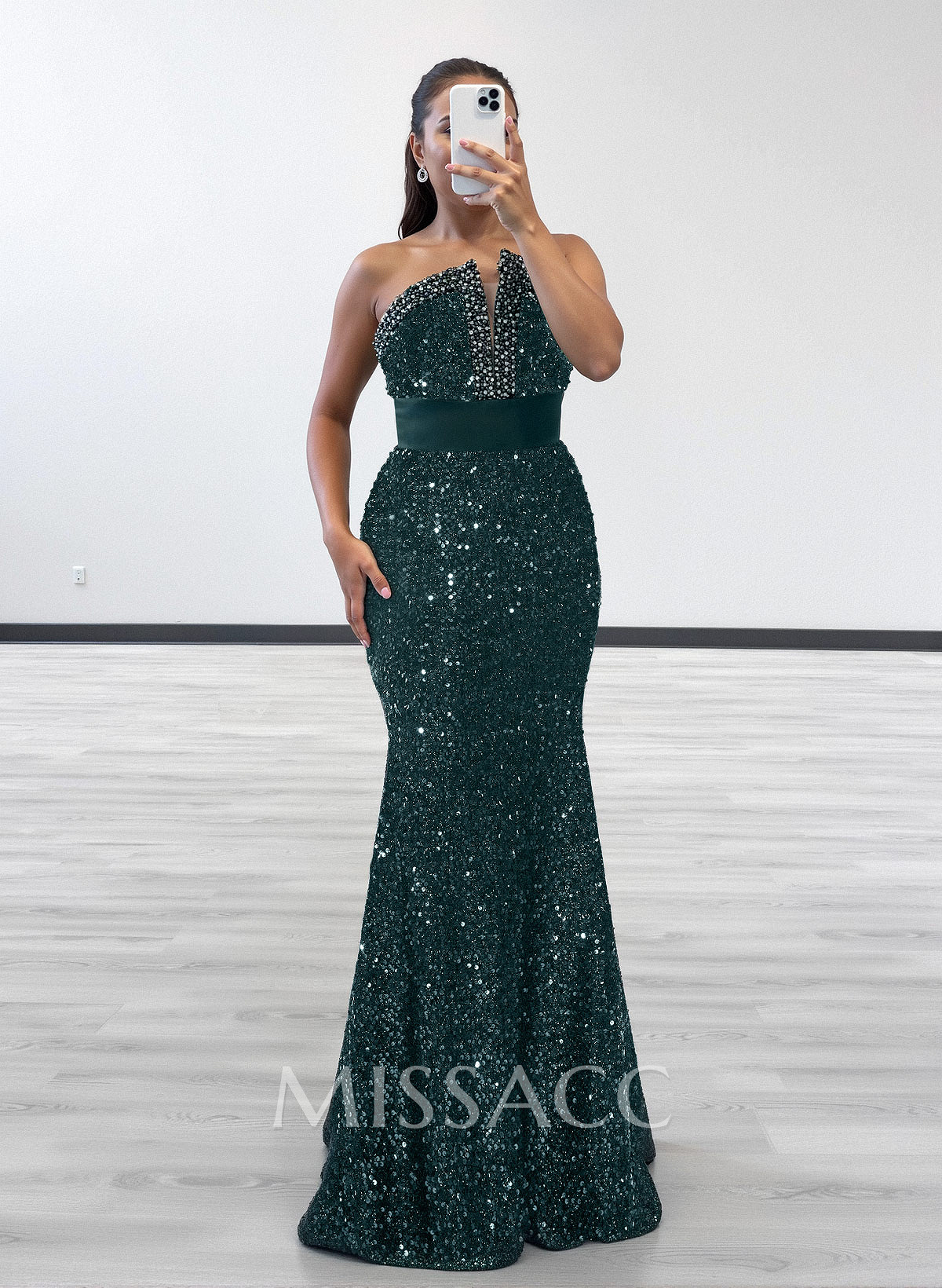 Sparkly Trumpet/Mermaid Satin/Sequined Evening Dresses With Bow(s)
