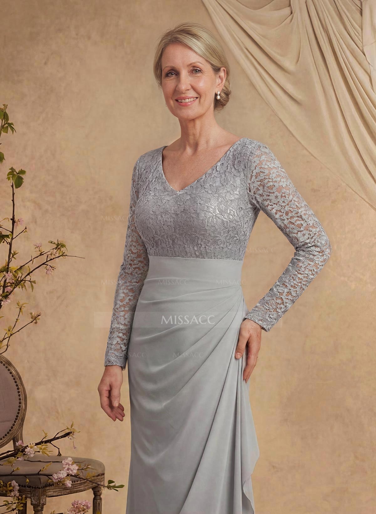 Classy V-Neck Long Sleeves Chiffon Mother Of The Bride Dresses With Ruffle/Lace