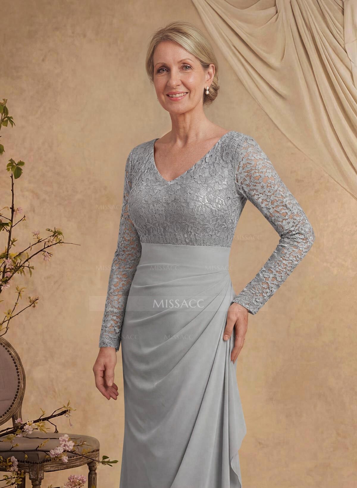 Classy V-Neck Long Sleeves Chiffon Mother Of The Bride Dresses With Ruffle/Lace