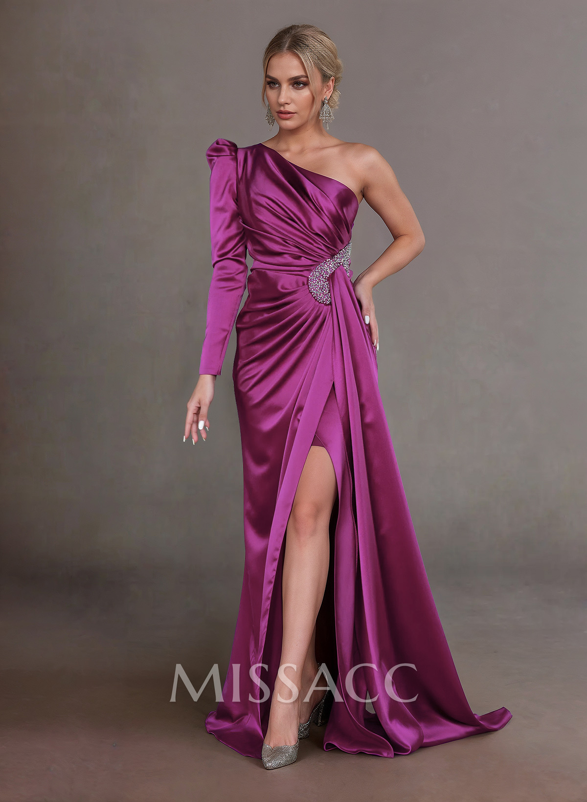 Elegant Ruched One-Shoulder Long Sleeves Crepe Satin Mother Of The Bride Dresses Elegant Ruched One-Shoulder Long Sleeves Crepe Satin Mother Of The Bride Dresses