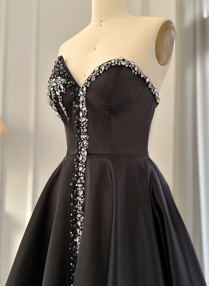 Elegant A-Line Satin Evening Dresses With Rhinestone