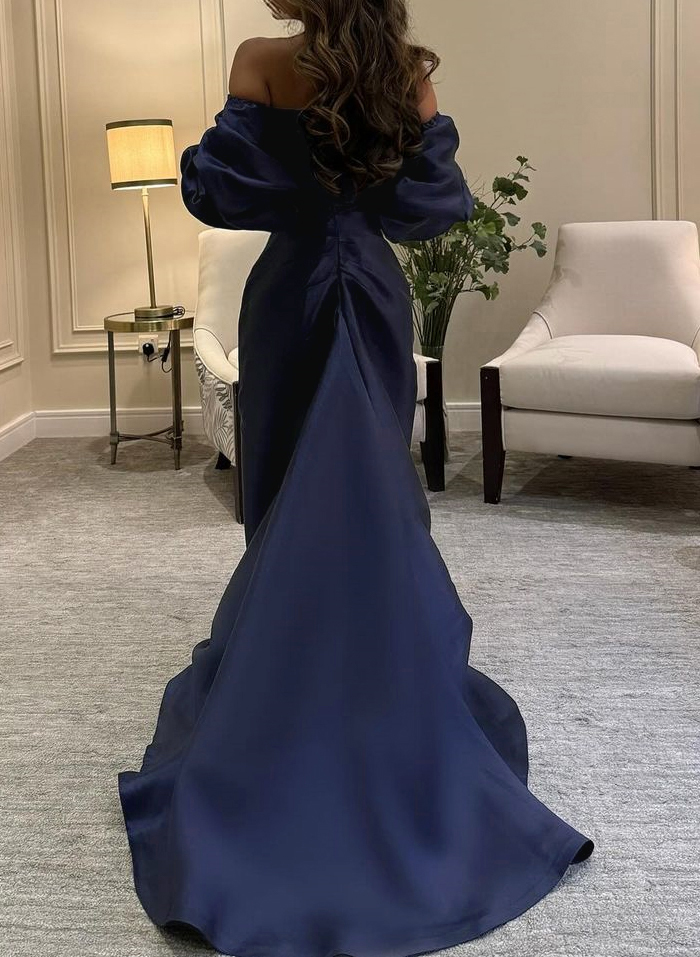 Elegant Corset Detachable Sleeves Sweetheart Sweep Train Satin Evening Dresses