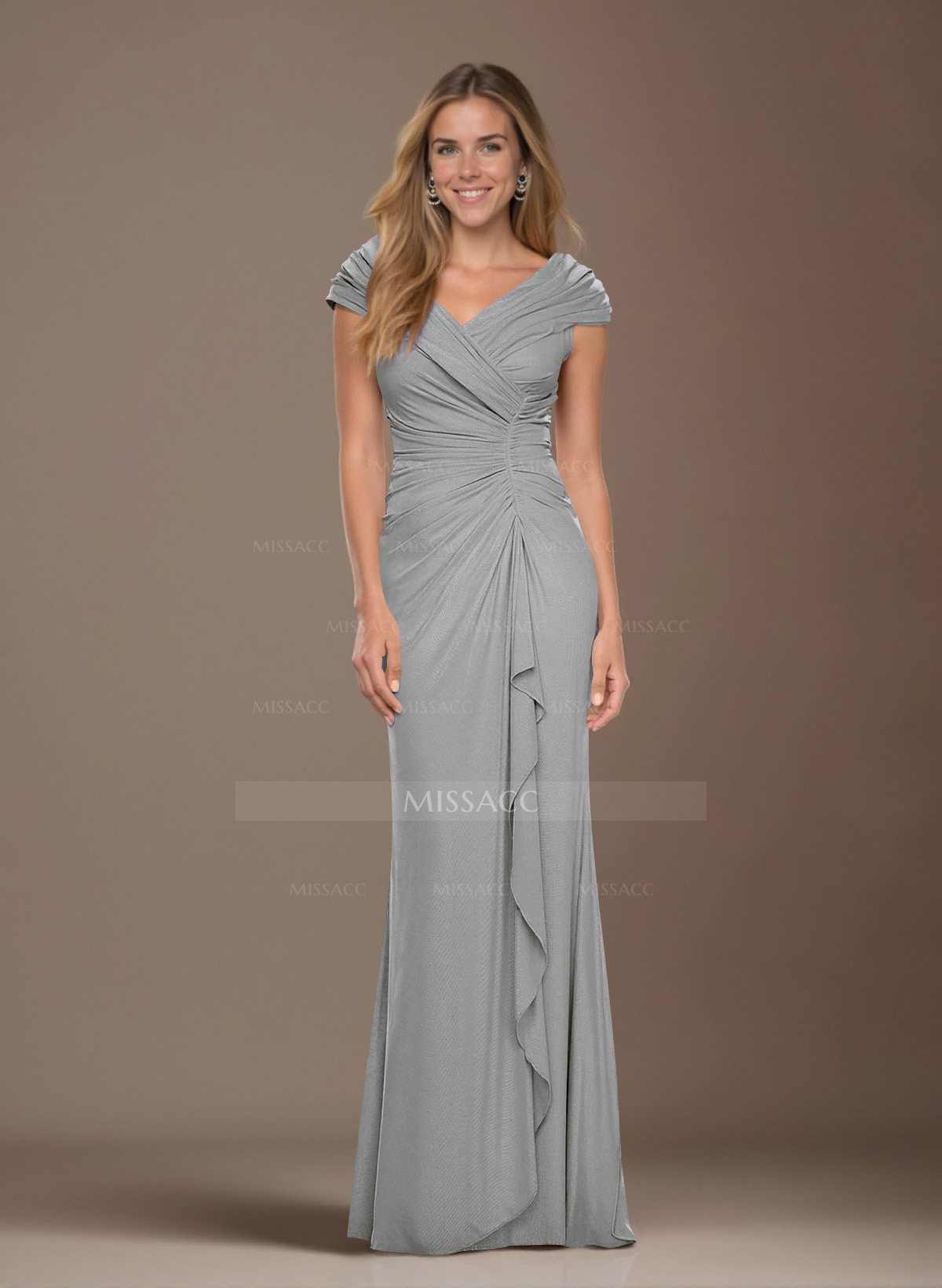 Modest Ruched V-Neck Chiffon Mother Of The Bride Dresses With Ruffle