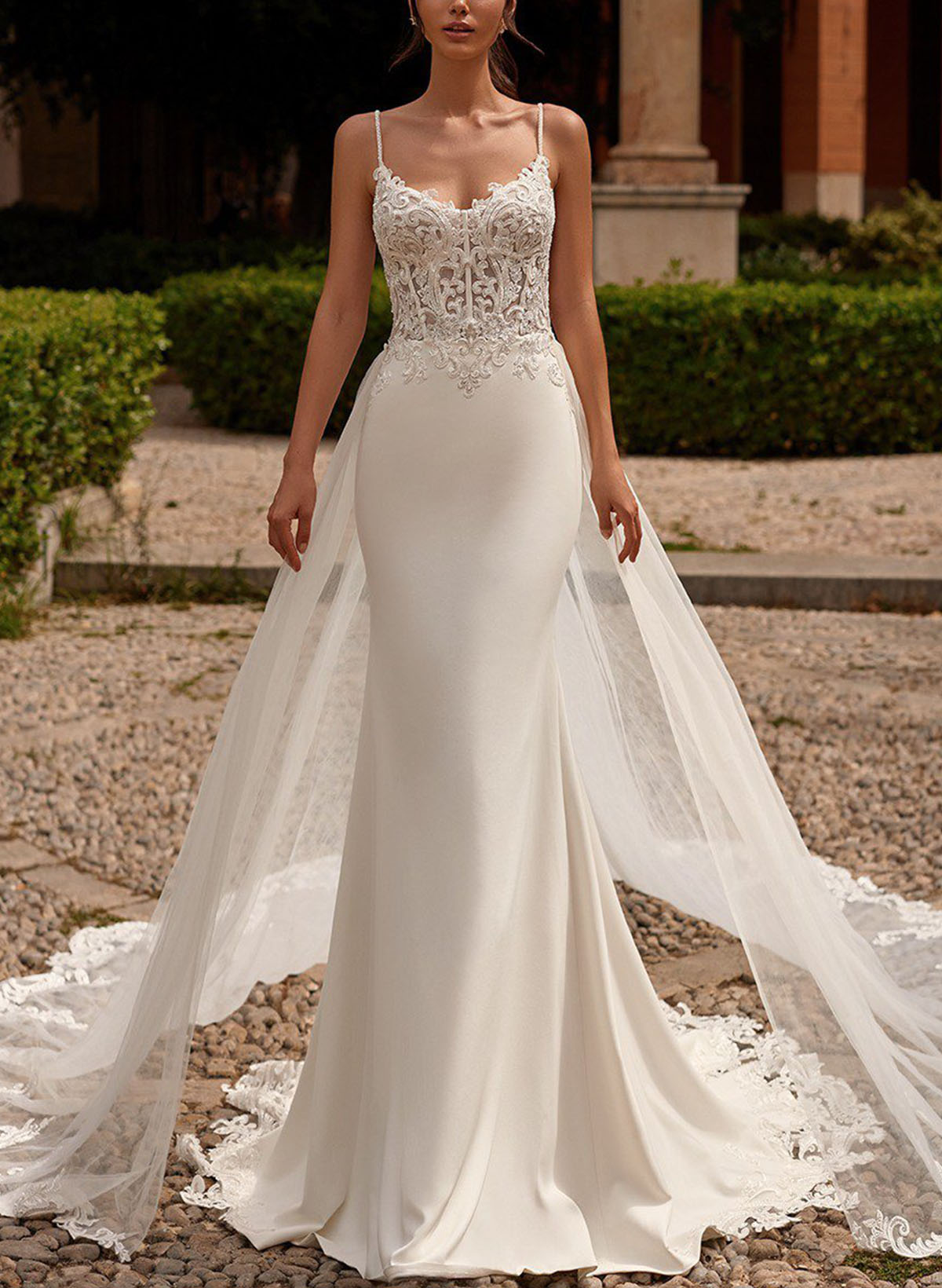 Elegant Trumpet V-Neck Detachable Train Satin Wedding Dresses With Appliques Lace