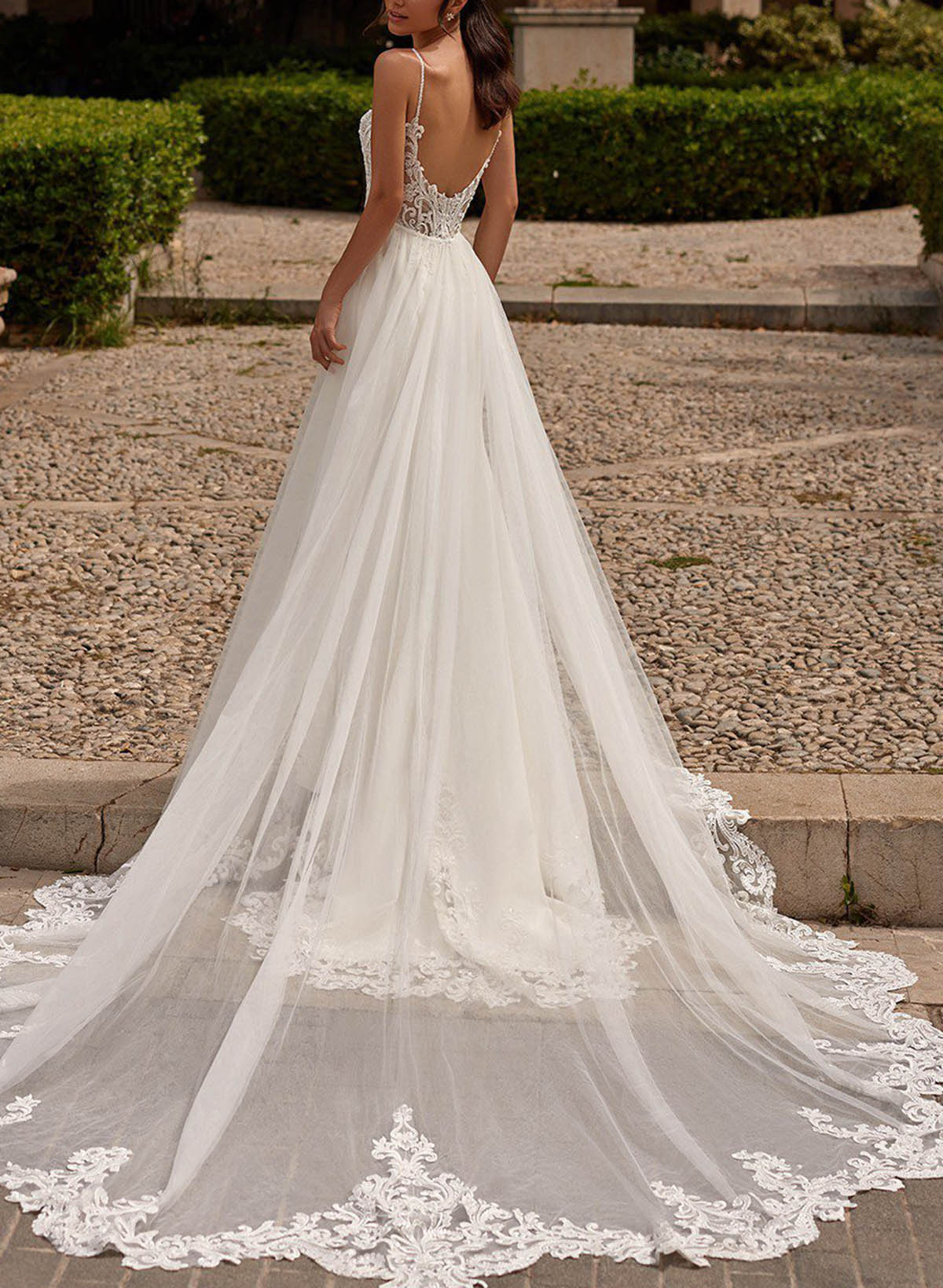 Elegant Trumpet V-Neck Detachable Train Satin Wedding Dresses With Appliques Lace