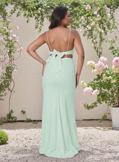 Flattering Spaghetti Straps Bridesmaid Dresses With Bow Accented Open Back