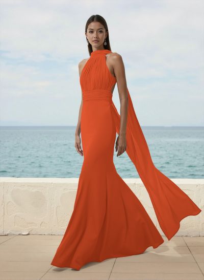 Elegant Trumpet Halter Chiffon Bridesmaid Dresses With Bare Back