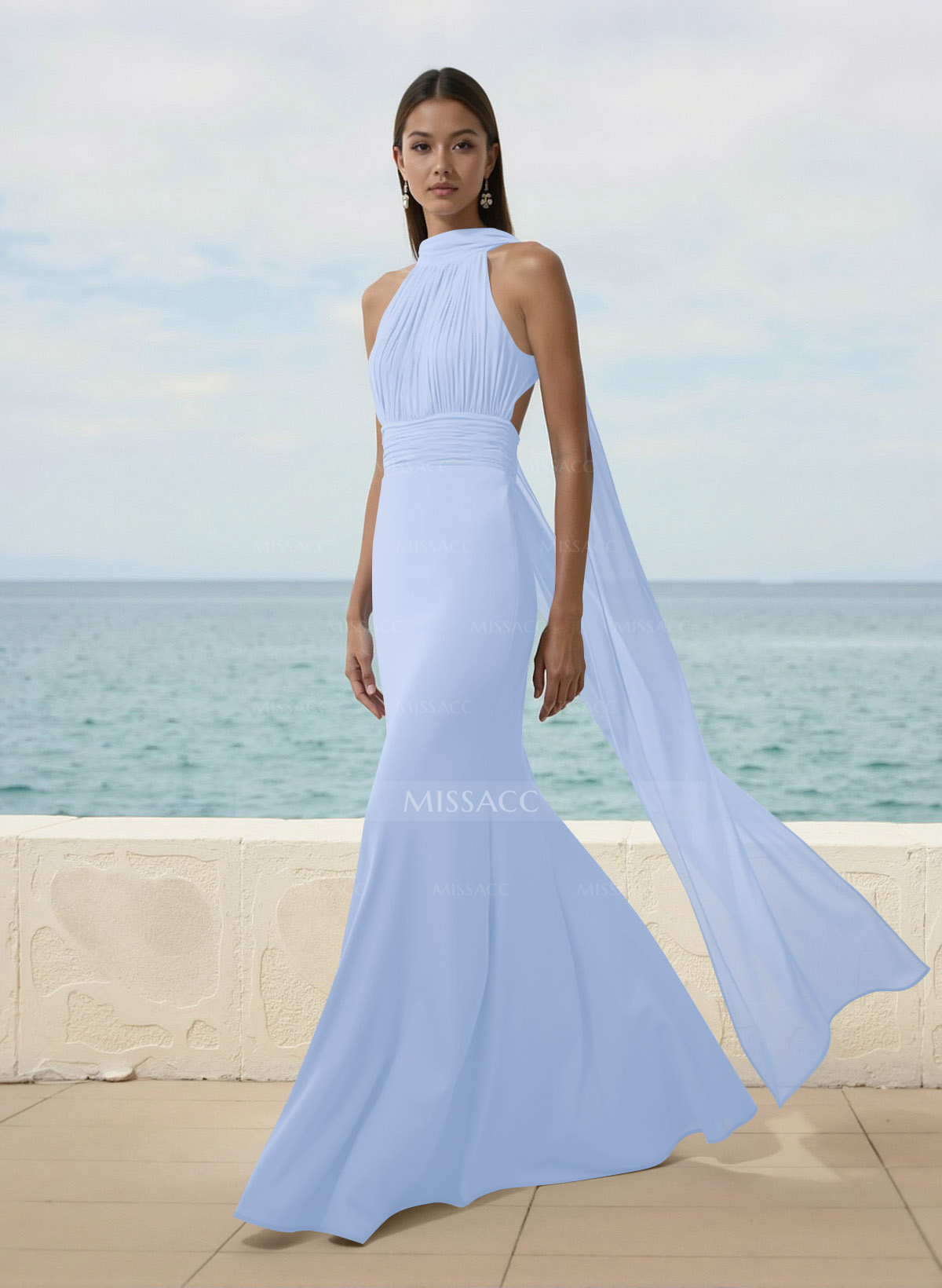 Elegant Trumpet Halter Chiffon Bridesmaid Dresses With Bare Back
