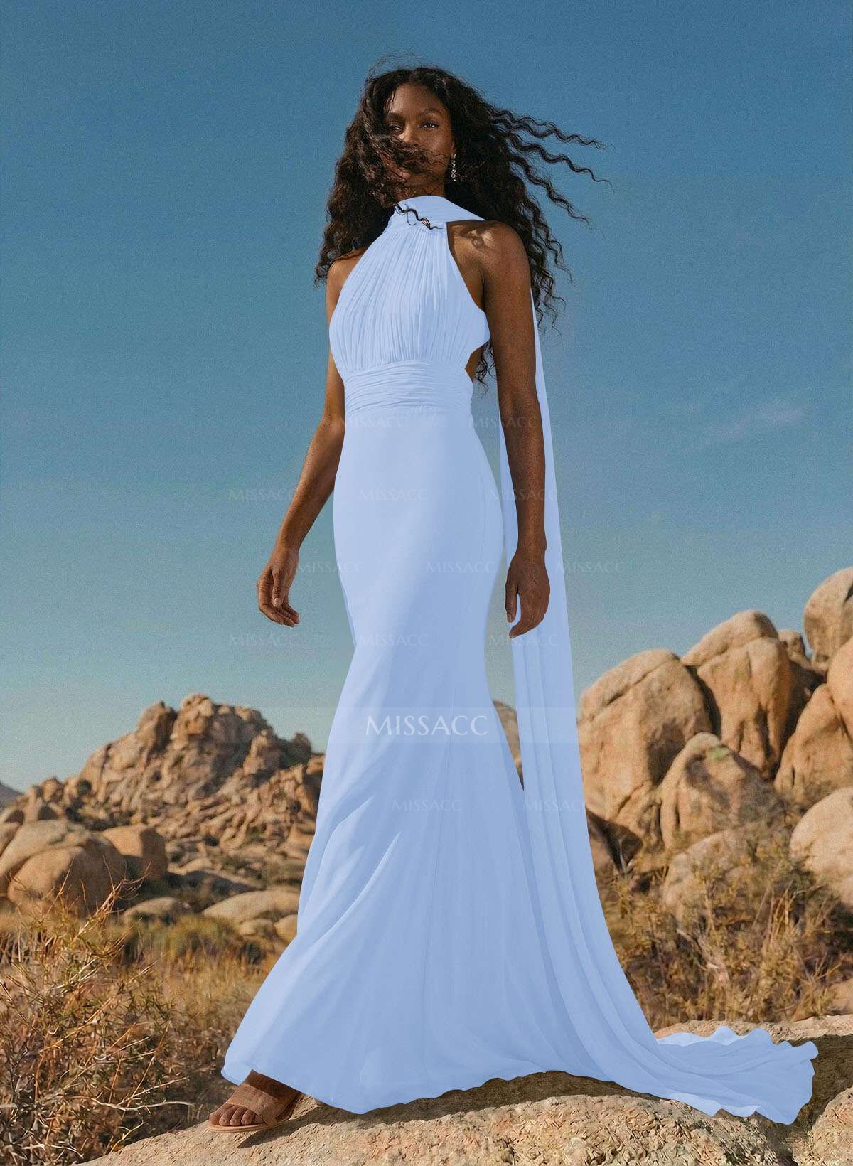 Elegant Trumpet Halter Chiffon Bridesmaid Dresses With Bare Back