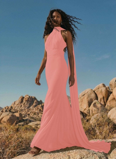 Elegant Trumpet Halter Chiffon Bridesmaid Dresses With Bare Back
