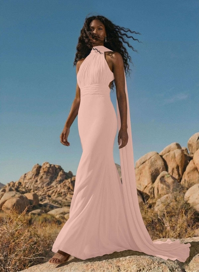 Elegant Trumpet Halter Chiffon Bridesmaid Dresses With Bare Back