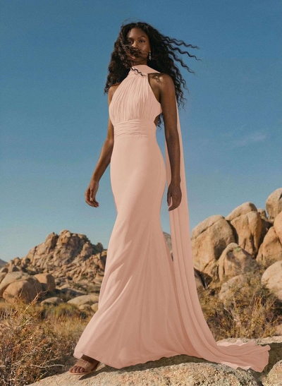 Elegant Trumpet Halter Chiffon Bridesmaid Dresses With Bare Back