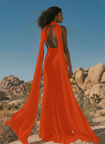 Elegant Trumpet Halter Chiffon Bridesmaid Dresses With Bare Back