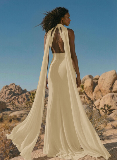 Elegant Trumpet Halter Chiffon Bridesmaid Dresses With Bare Back