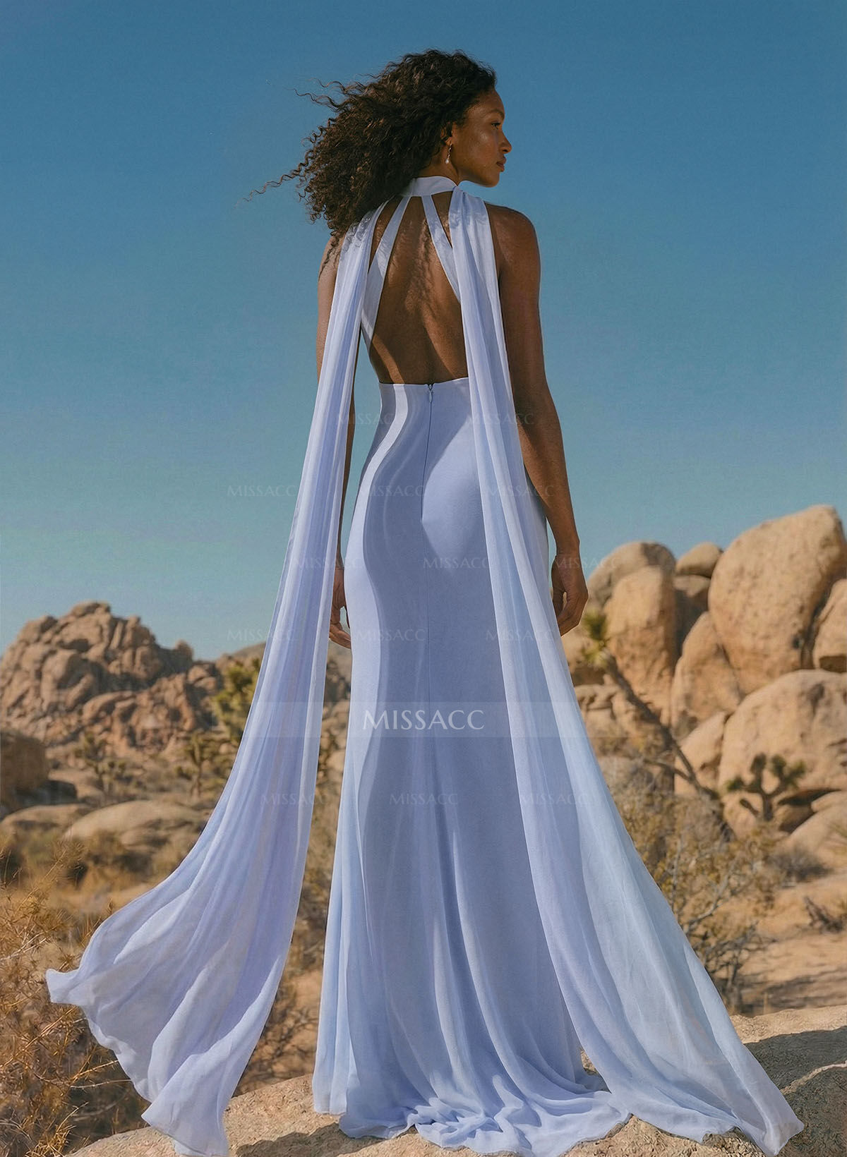 Elegant Trumpet Halter Chiffon Bridesmaid Dresses With Bare Back