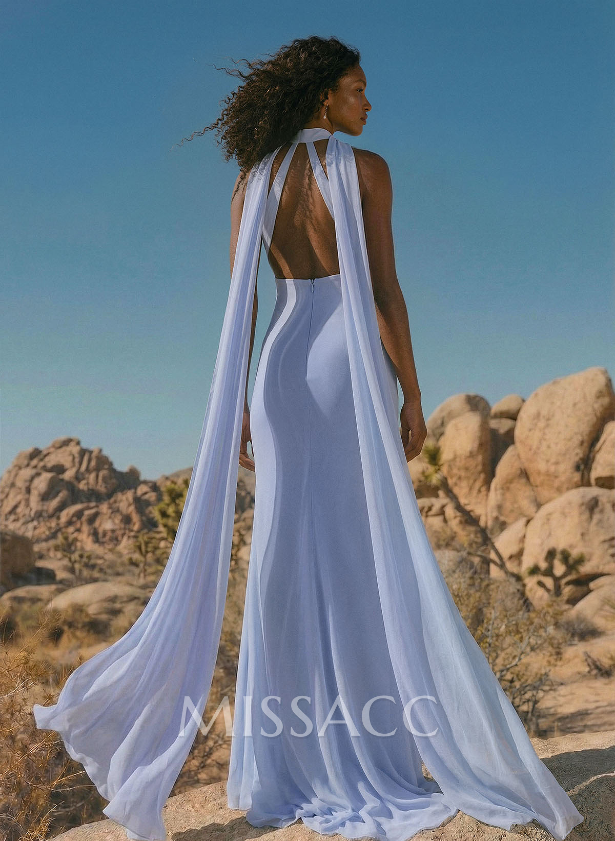 Elegant Trumpet Halter Chiffon Bridesmaid Dresses With Bare Back