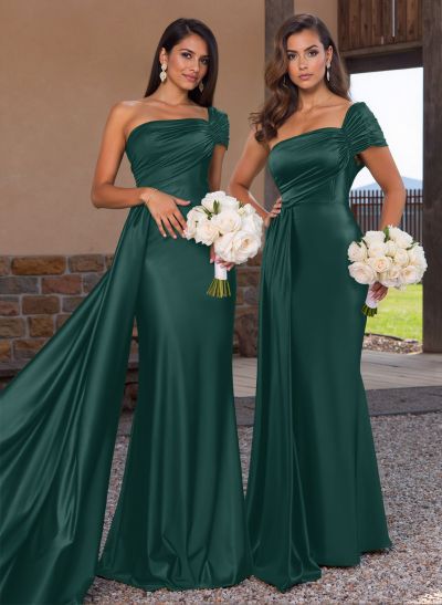 Modest Trumpet Ruched One-Shoulder Bridesmaid Dresses With Sweeping Side Drape