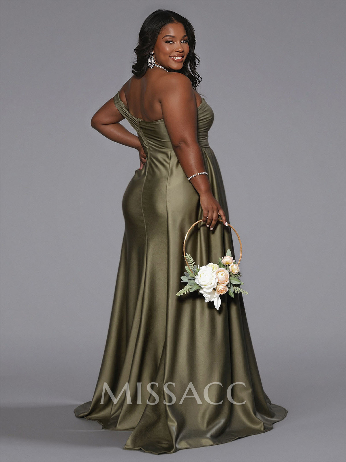 Modest Trumpet Ruched One-Shoulder Bridesmaid Dresses With Sweeping Side Drape