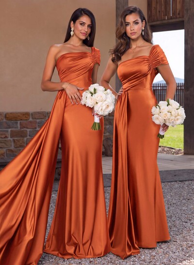Modest Trumpet Ruched One-Shoulder Bridesmaid Dresses With Sweeping Side Drape