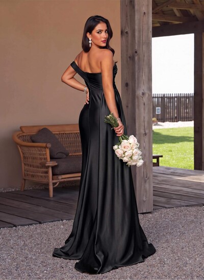 Modest Trumpet Ruched One-Shoulder Bridesmaid Dresses With Sweeping Side Drape