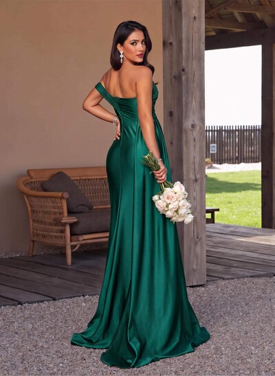 Modest Trumpet Ruched One-Shoulder Bridesmaid Dresses With Sweeping Side Drape