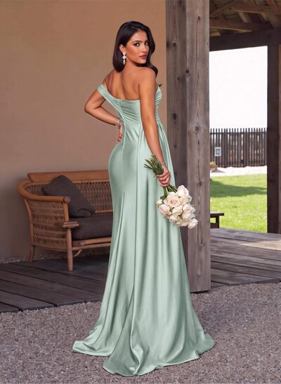 Modest Trumpet Ruched One-Shoulder Bridesmaid Dresses With Sweeping Side Drape