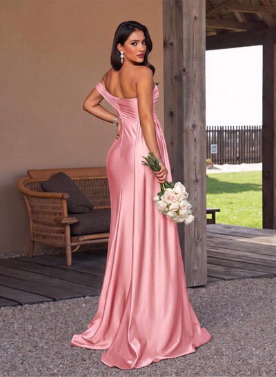 Modest Trumpet Ruched One-Shoulder Bridesmaid Dresses With Sweeping Side Drape