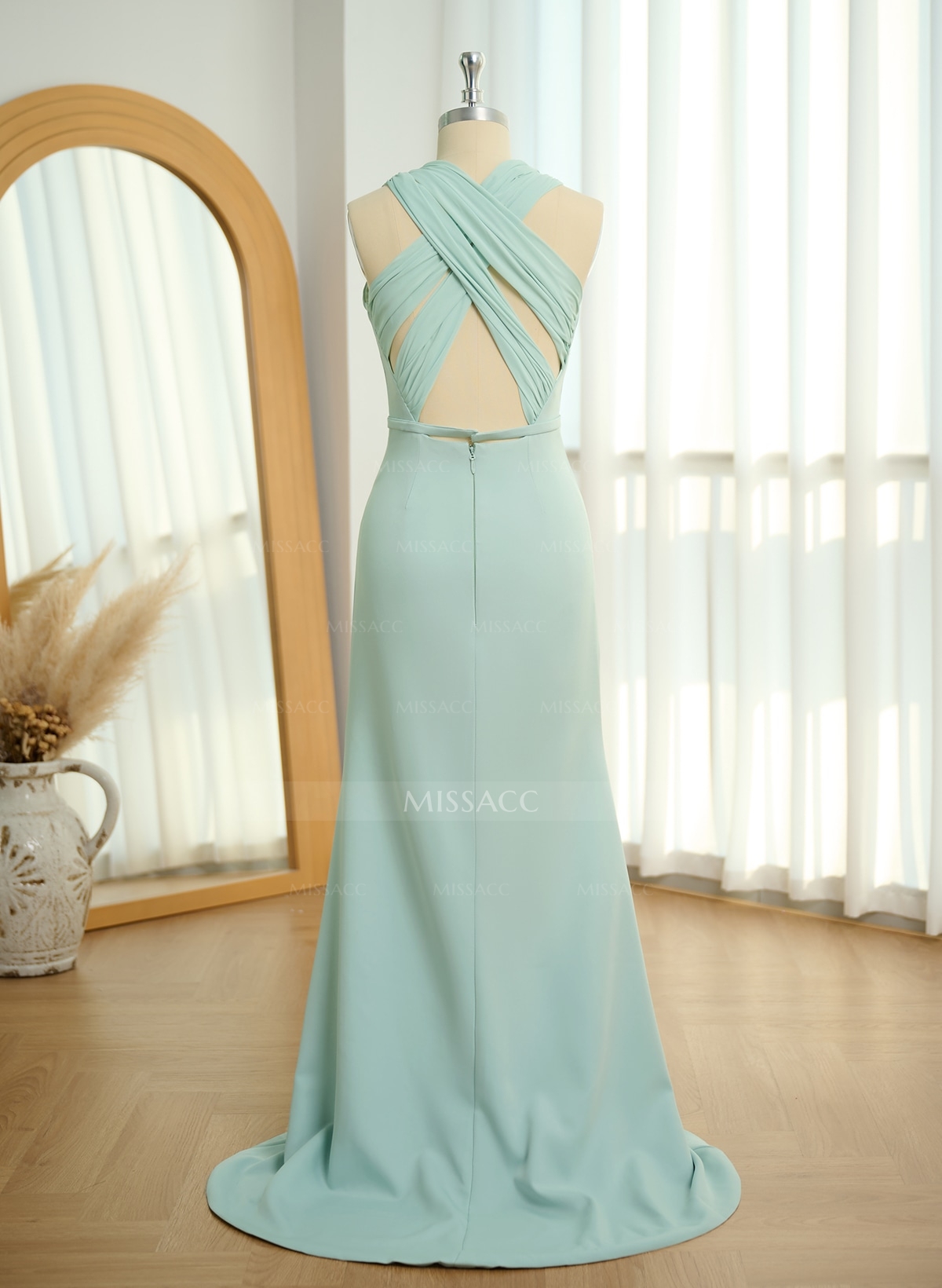 Classic Trumpet Scoop Neck Sleeveless Elastic Satin Bridesmaid Dresses With Criss Cross Back