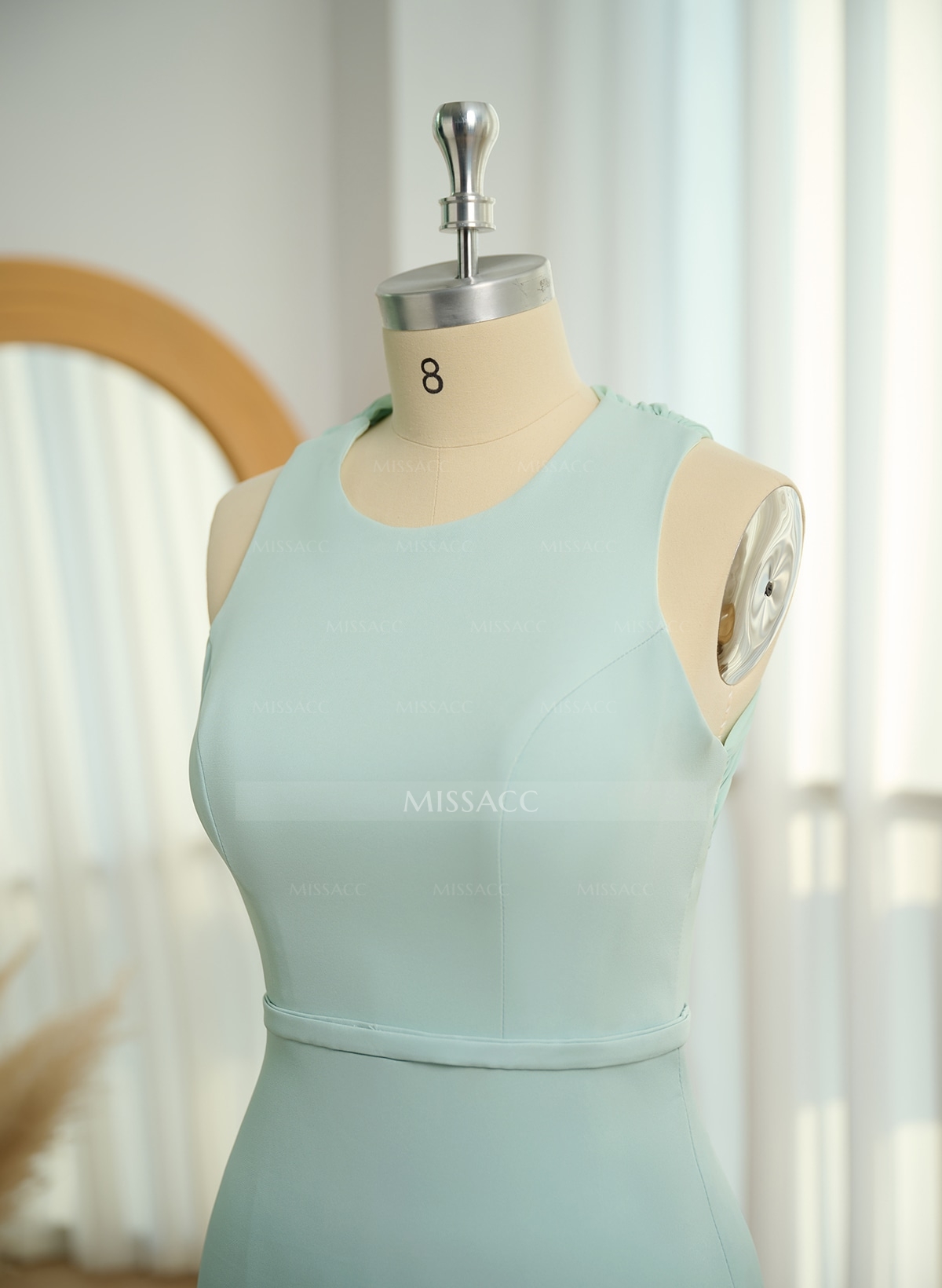 Classic Trumpet Scoop Neck Sleeveless Elastic Satin Bridesmaid Dresses With Criss Cross Back