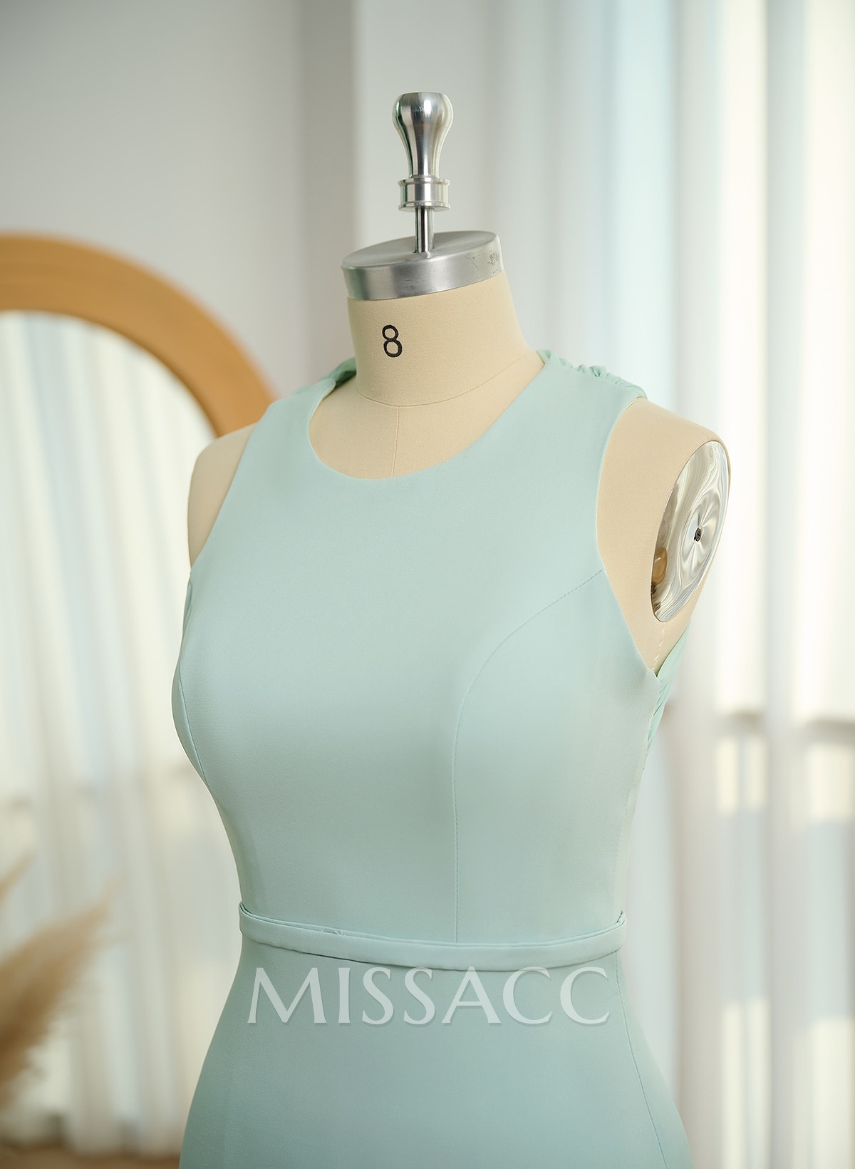 Classic Trumpet Scoop Neck Sleeveless Elastic Satin Bridesmaid Dresses With Criss Cross Back