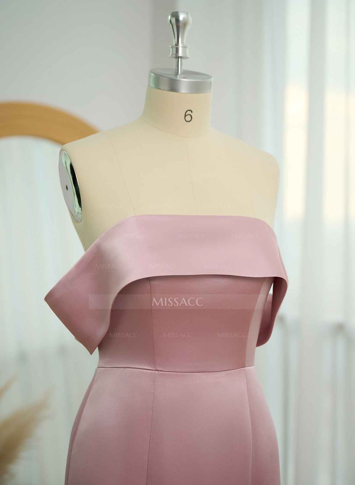 Elegant Trumpet Off-The-Shoulder Sleeveless Satin Bridesmaid Dresses