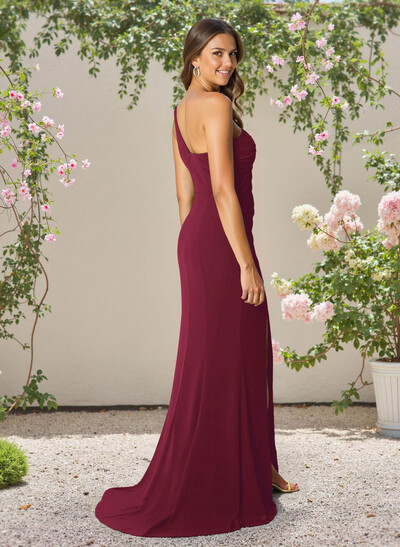 Flattering One-Shoulder Sleeveless Bridesmaid Dresses Stretch Chiffon With High Split