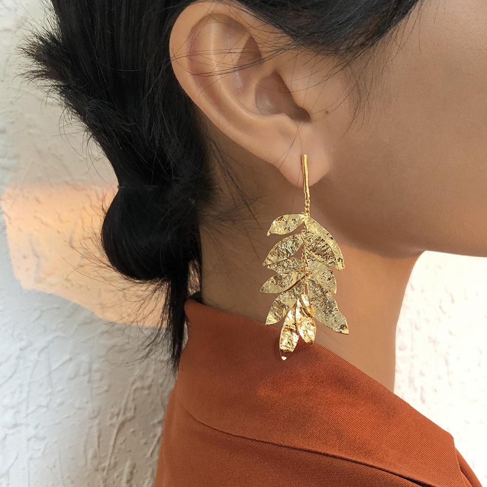 Multi-Layered Leaves Vintage Metallic Tassel Earrings