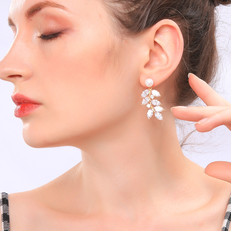 Simple Leaf Long Tassel Earrings