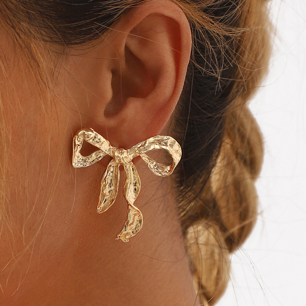 Fashion Metal Bow Earrings