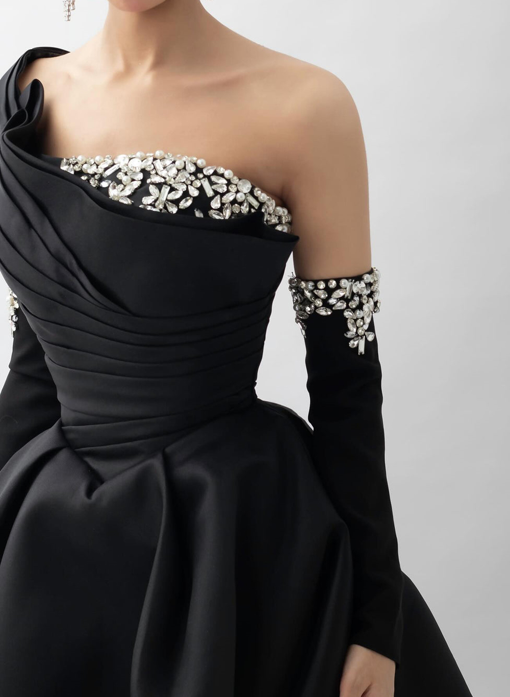 Elegant Pleated One-Shoulder Rhinestone Beading Detachable Sleeves A-Line Satin Evening Dresses