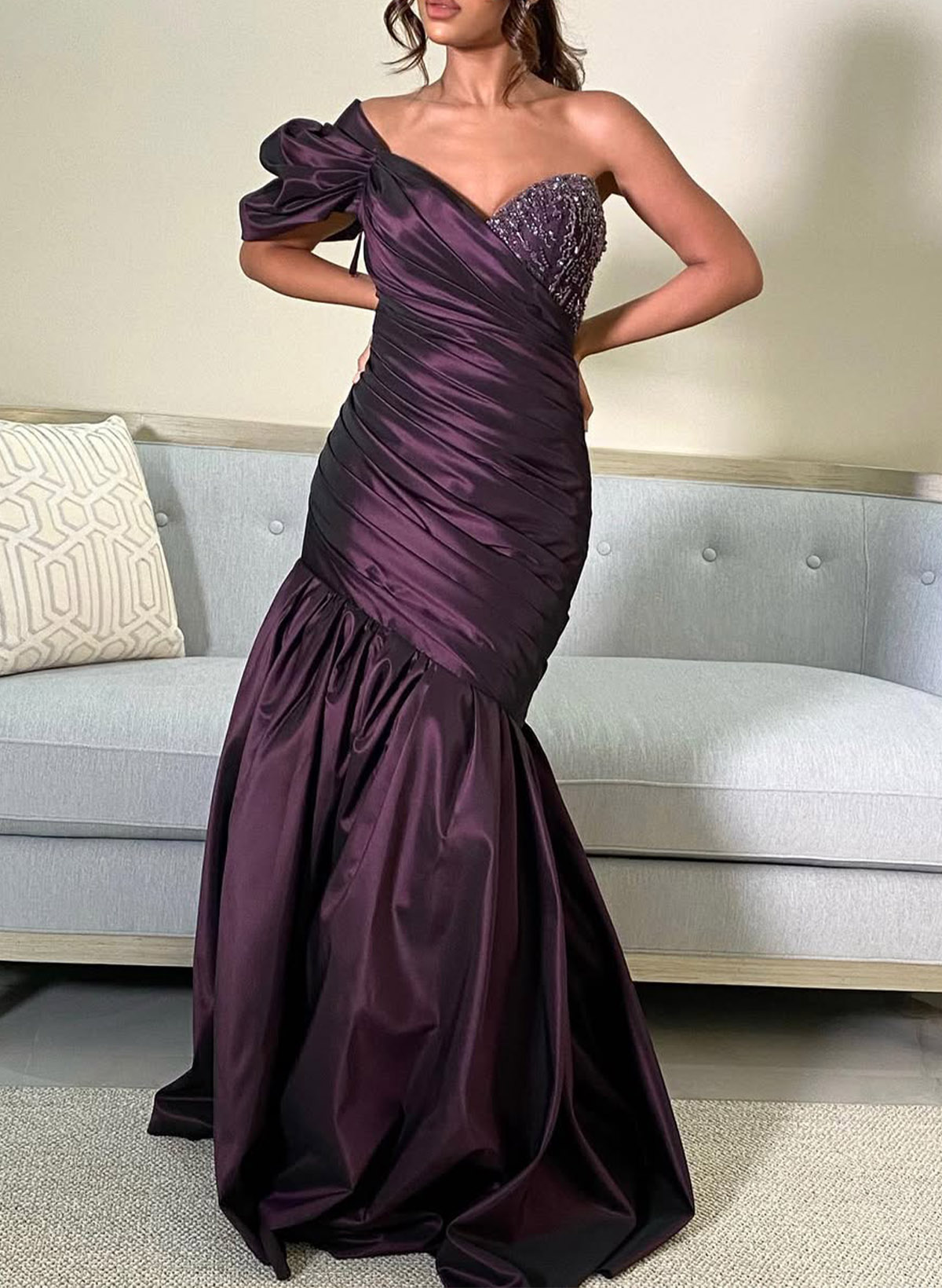 Elegant Trumpet One-Shoulder Sleeveless Sweep Train Taffeta Evening Dresses