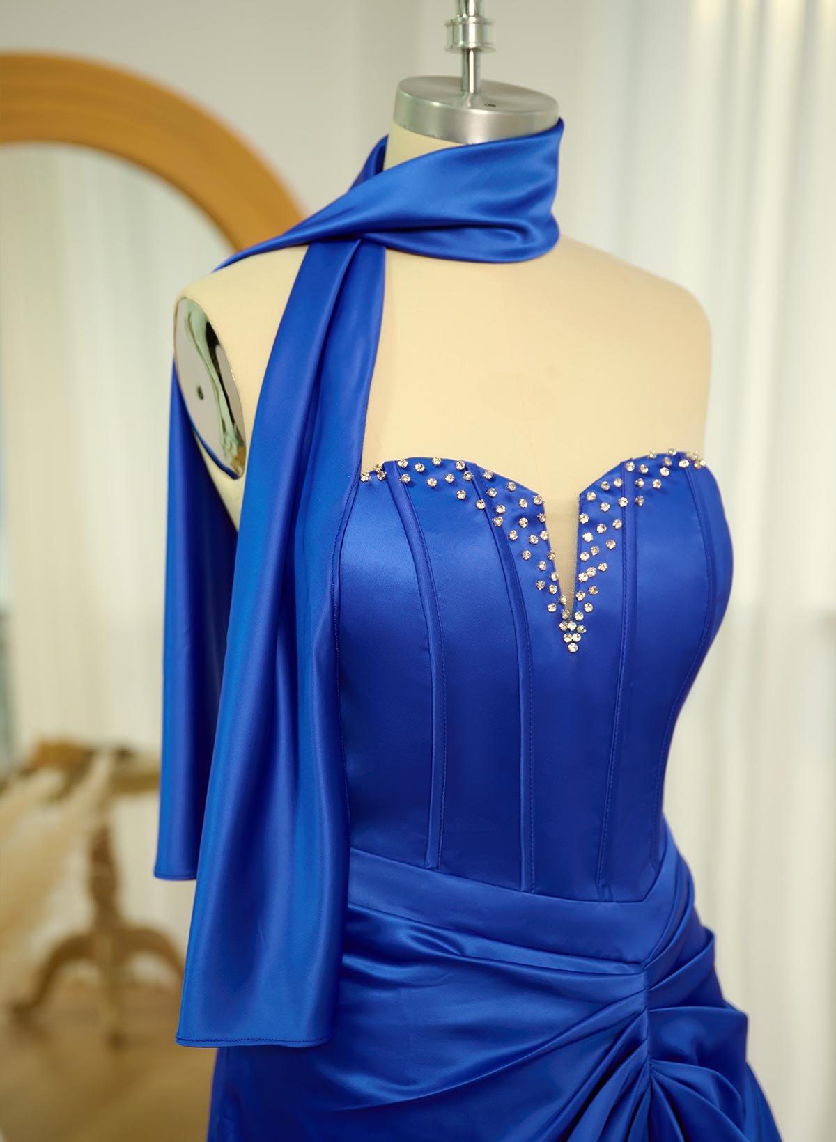 Vintage Inspired Sweetheart Sleeveless Acetate Satin Evening Dresses With High Split