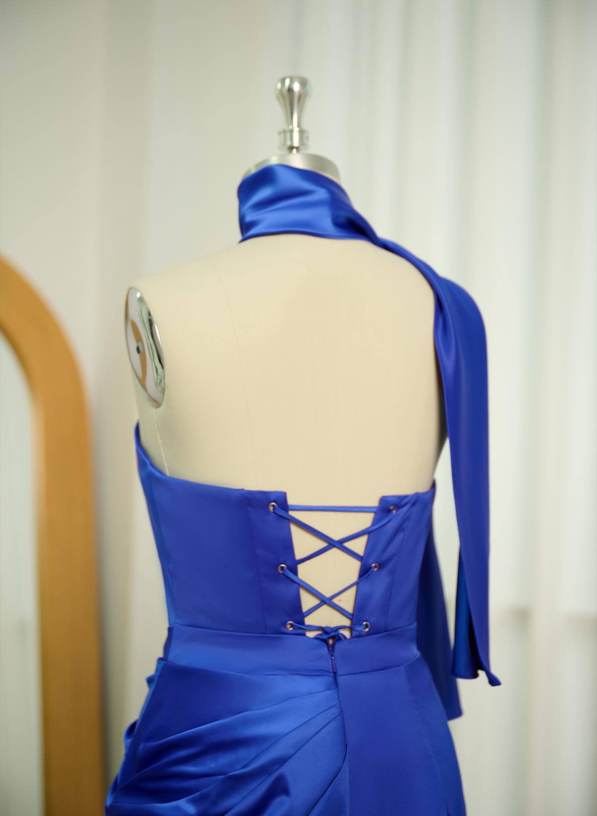 Vintage Inspired Sweetheart Sleeveless Acetate Satin Evening Dresses With High Split