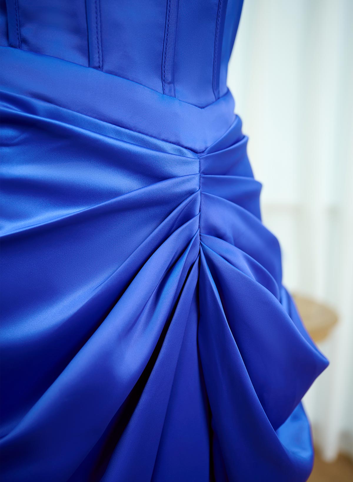 Vintage Inspired Sweetheart Sleeveless Acetate Satin Evening Dresses With High Split