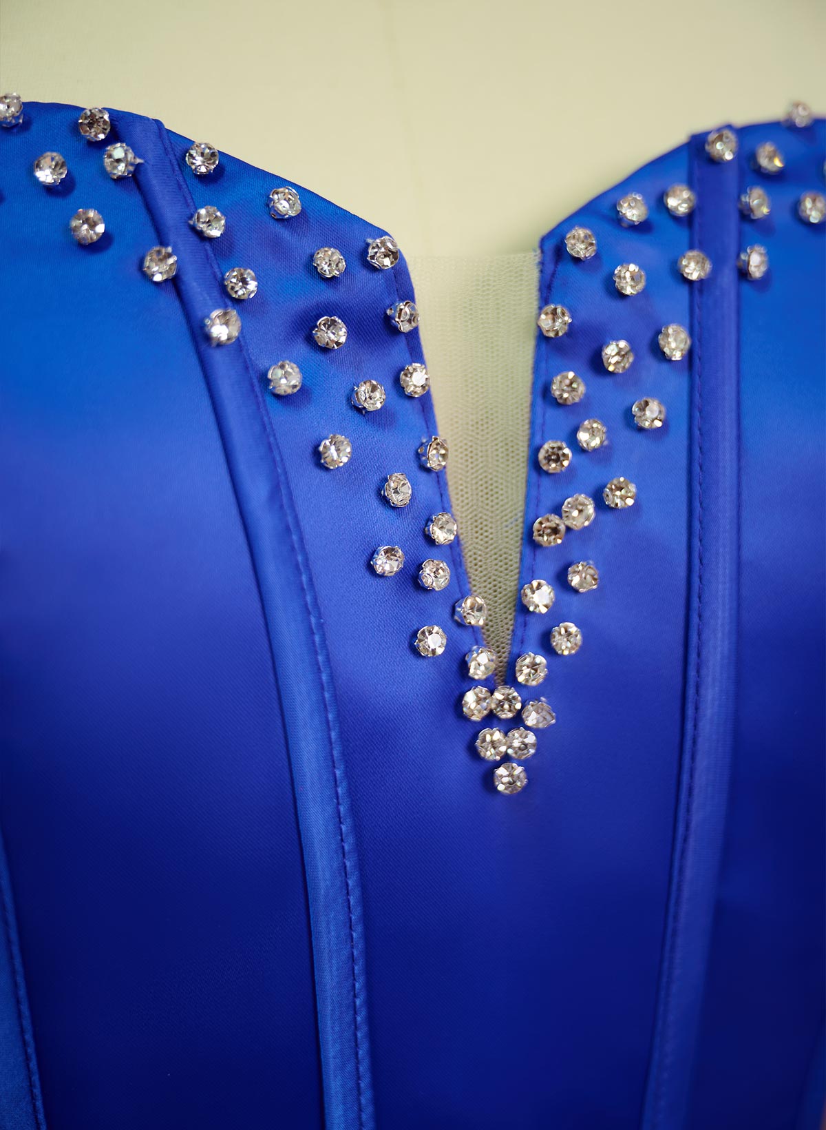 Vintage Inspired Sweetheart Sleeveless Acetate Satin Evening Dresses With High Split