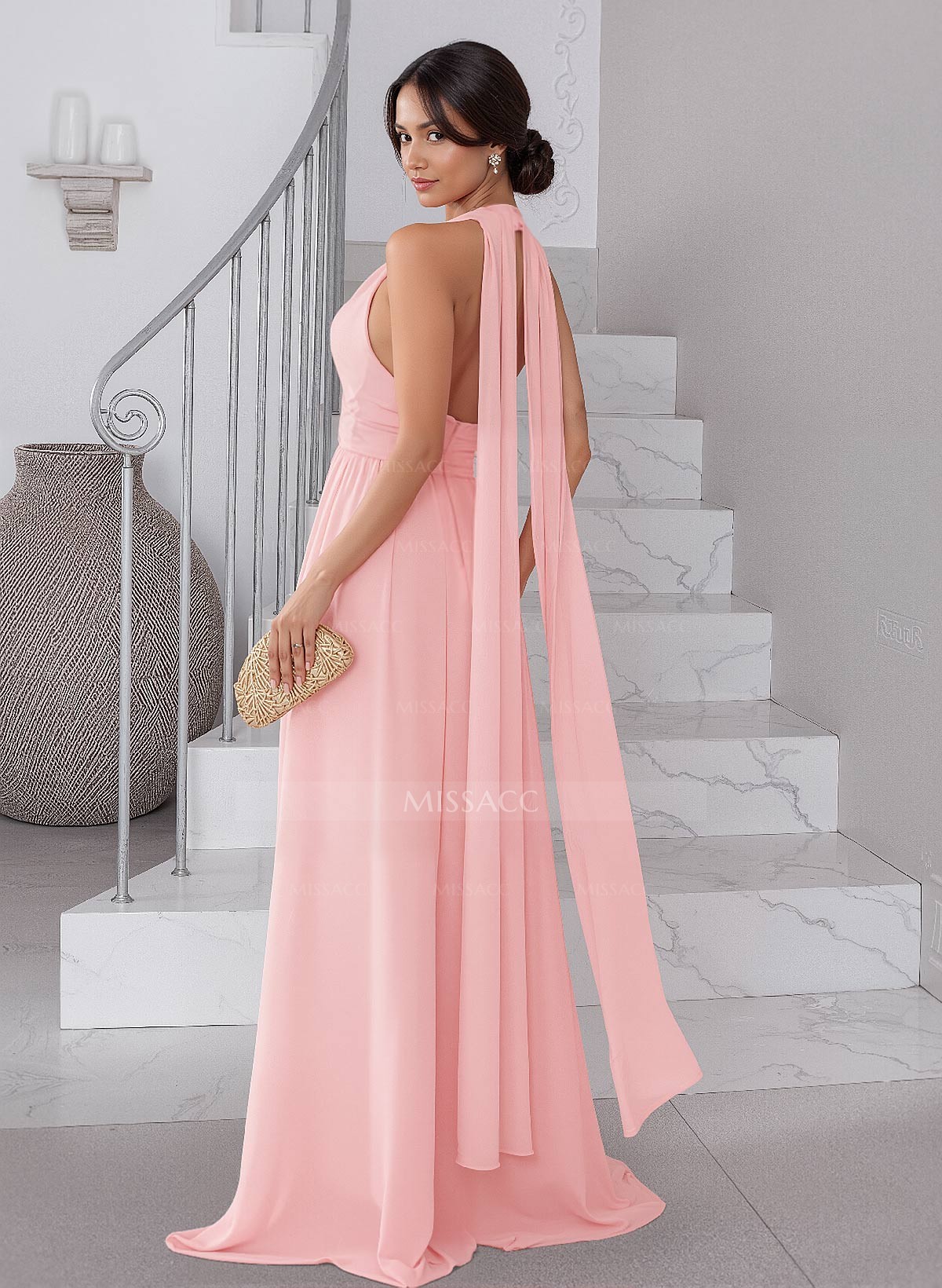 Dreamy A-Line Halter Sweep Train Chiffon Mother Of The Bride Dresses