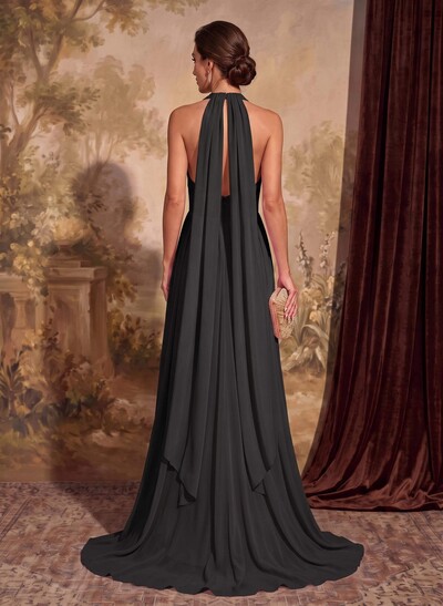 Dreamy A-Line Halterneck Chiffon Mother Of The Bride Dresses With Sweep Train