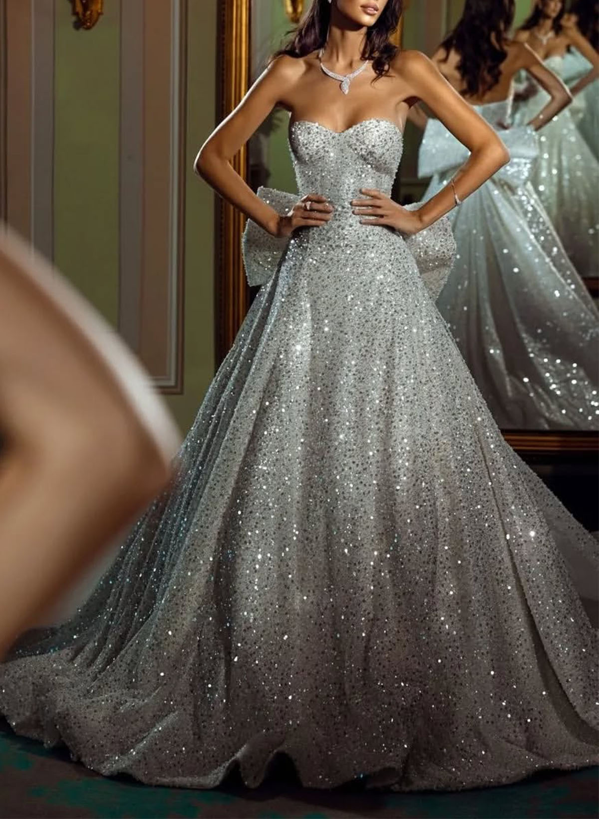 Luxury Ball-Gown Sweetheart Sequined Wedding Dresses With Bow